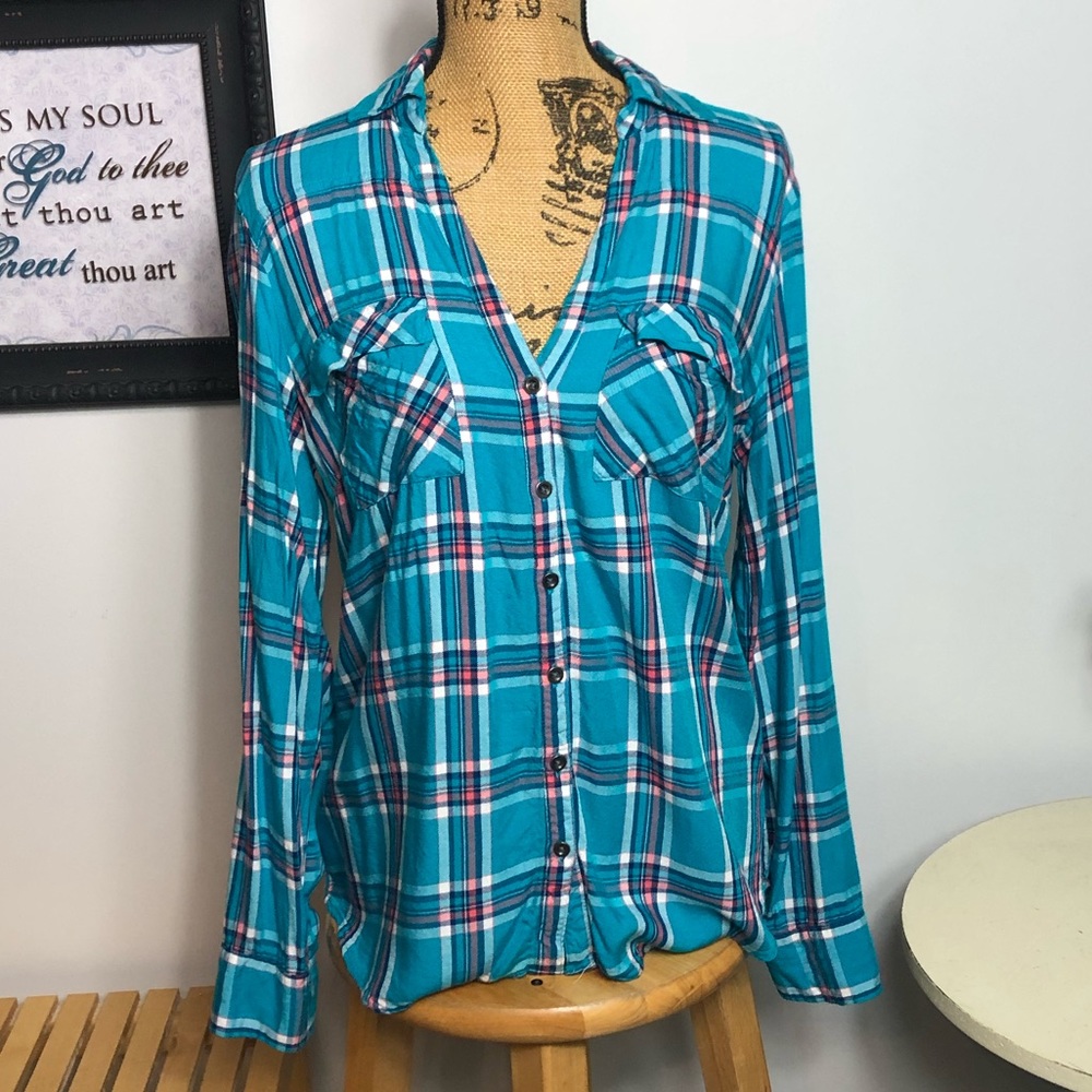 New York & Company Blue Plaid Button-Up Top